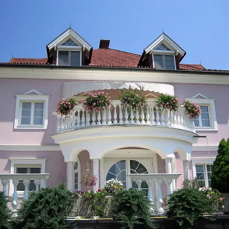 Cosy Holiday In St. Kanzian Am Klopeinersee With Sauna Tatil Evi *